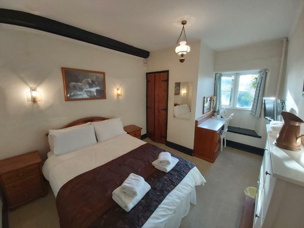 Rangeworthy Court Otel Dış mekan fotoğraf